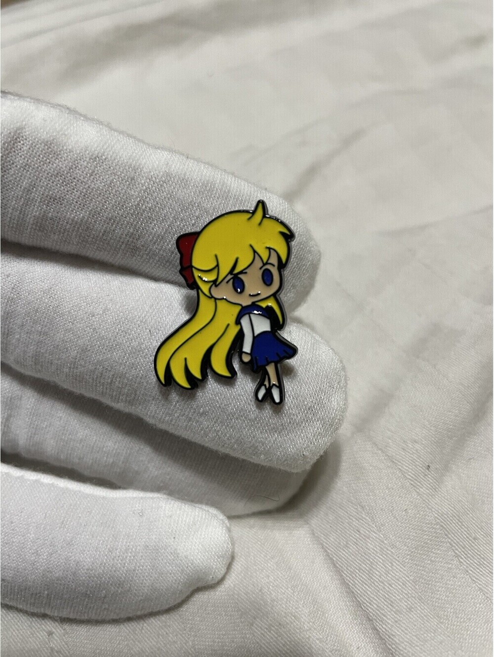 Sailor moon sailor Venus enamel pin brooch anime cartoon cute funny